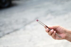 Inclusions and Growth Lines: How to Identify Natural Stones at a Glance